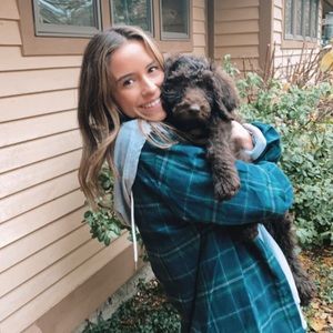 Meet your Posher, Chloe